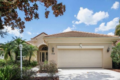 House in Lakewood Ranch, Florida 3 bedrooms, 235.79 sq.m. № 2151743
