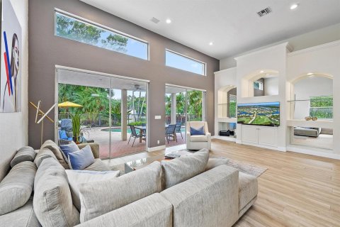Casa en venta en West Palm Beach, Florida, 3 dormitorios, 271.92 m2 № 2248475 - foto 12