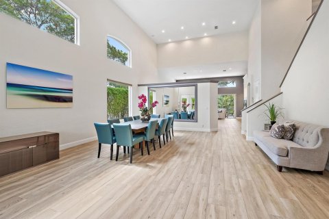 Casa en venta en West Palm Beach, Florida, 3 dormitorios, 271.92 m2 № 2248475 - foto 8