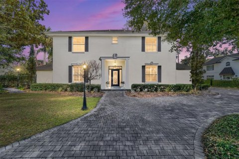 House in Ocala, Florida 5 bedrooms, 360.74 sq.m. № 1733011 - photo 1