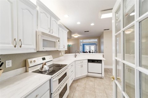 House in Ocala, Florida 5 bedrooms, 360.74 sq.m. № 1733011 - photo 23