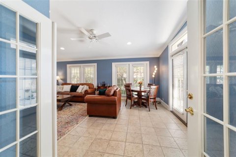 House in Ocala, Florida 5 bedrooms, 360.74 sq.m. № 1733011 - photo 11