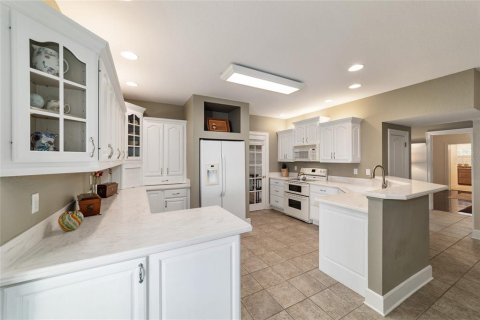 House in Ocala, Florida 5 bedrooms, 360.74 sq.m. № 1733011 - photo 25