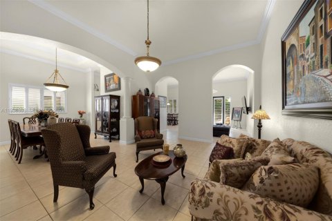 Casa en venta en Cutler Bay, Florida, 4 dormitorios, 231.88 m2 № 1996933 - foto 7