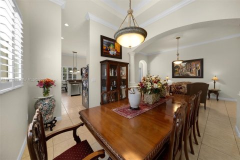 Casa en venta en Cutler Bay, Florida, 4 dormitorios, 231.88 m2 № 1996933 - foto 10