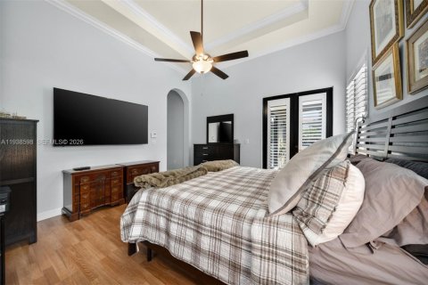 Casa en venta en Cutler Bay, Florida, 4 dormitorios, 231.88 m2 № 1996933 - foto 19