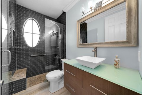 Casa en venta en Cutler Bay, Florida, 4 dormitorios, 231.88 m2 № 1996933 - foto 26
