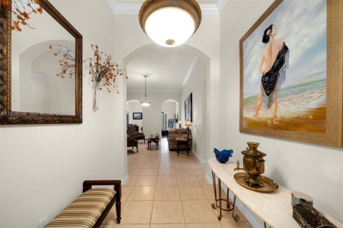 Casa en venta en Cutler Bay, Florida, 4 dormitorios, 231.88 m2 № 1996933 - foto 5