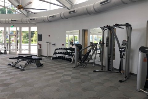 Снять в аренду кондоминиум в Халландейл-Бич, Флорида 1 спальня, 92.9м2, № 2032118 - фото 18