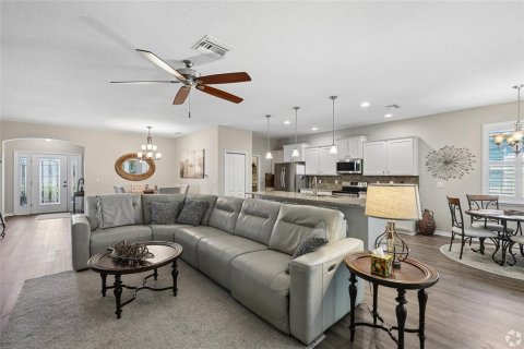 Villa ou maison à vendre à New Port Richey, Floride: 3 chambres, 171.31 m2 № 2419119 - photo 11