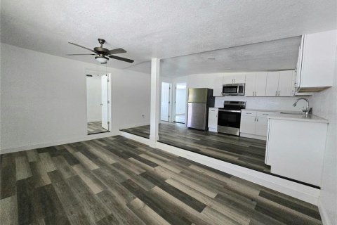 Casa en venta en Floral City, Florida, 3 dormitorios, 91.04 m2 № 2166725 - foto 13