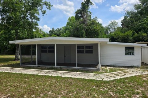 Casa en Floral City, Florida 3 dormitorios, 91.04 m2 № 2166725