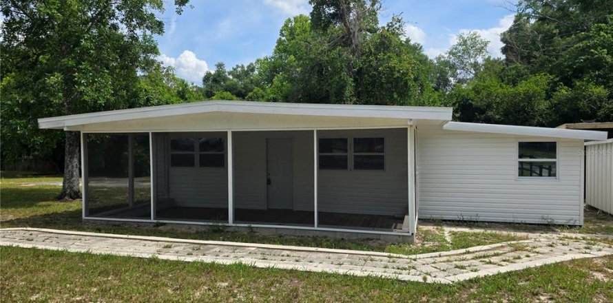 Casa en Floral City, Florida 3 dormitorios, 91.04 m2 № 2166725