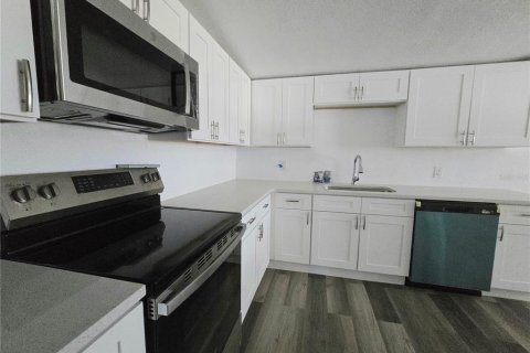 Casa en venta en Floral City, Florida, 3 dormitorios, 91.04 m2 № 2166725 - foto 16
