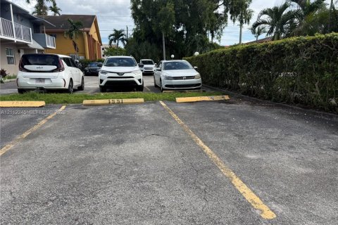Touwnhouse à louer à Hialeah, Floride: 2 chambres, 90.12 m2 № 2432541 - photo 17