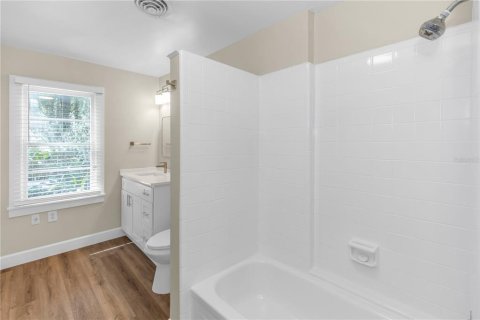 Casa en venta en Orlando, Florida, 4 dormitorios, 200.95 m2 № 1909581 - foto 15