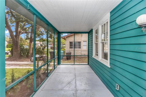 Casa en venta en Orlando, Florida, 4 dormitorios, 200.95 m2 № 1909581 - foto 4
