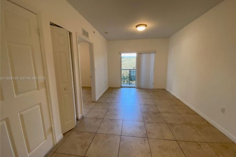 Condo in Miami, Florida, 1 bedroom  № 1994771 - photo 9