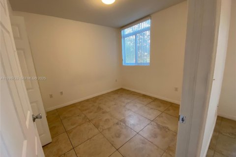 Condo in Miami, Florida, 1 bedroom  № 1994771 - photo 7