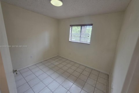 Снять в аренду кондоминиум в Хайалиа, Флорида 2 спальни, 75.44м2, № 2077344 - фото 27