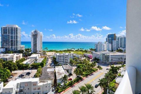 Condo in Miami Beach, Florida, 1 bedroom  № 2428462 - photo 5