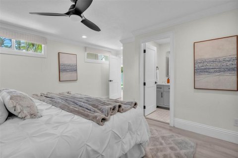 House in Clearwater, Florida 3 bedrooms, 176.33 sq.m. № 2279969 - photo 24