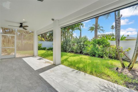 House in Clearwater, Florida 3 bedrooms, 176.33 sq.m. № 2279969 - photo 28
