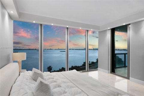 Copropriété à vendre à Miami, Floride: 3 chambres, 173.73 m2 № 2390145 - photo 18