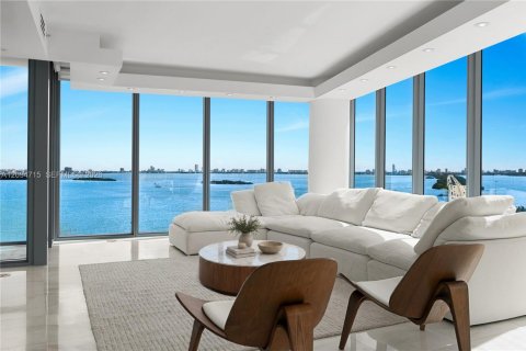 Copropriété à vendre à Miami, Floride: 3 chambres, 173.73 m2 № 2390145 - photo 6