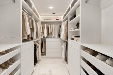 Copropriété à vendre à Miami, Floride: 3 chambres, 173.73 m2 № 2390145 - photo 22
