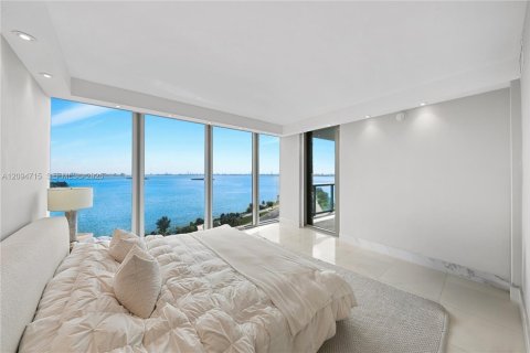 Copropriété à vendre à Miami, Floride: 3 chambres, 173.73 m2 № 2390145 - photo 20