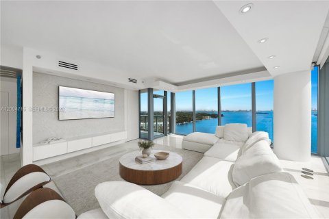Copropriété à vendre à Miami, Floride: 3 chambres, 173.73 m2 № 2390145 - photo 7