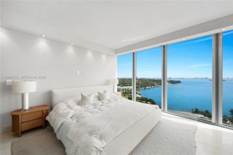 Copropriété à vendre à Miami, Floride: 3 chambres, 173.73 m2 № 2390145 - photo 19