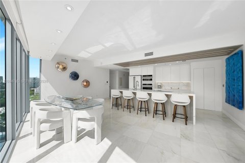Copropriété à vendre à Miami, Floride: 3 chambres, 173.73 m2 № 2390145 - photo 17