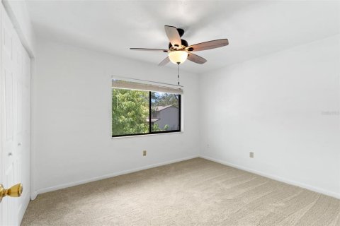 Condo in Gainesville, Florida, 2 bedrooms  № 1893750 - photo 12