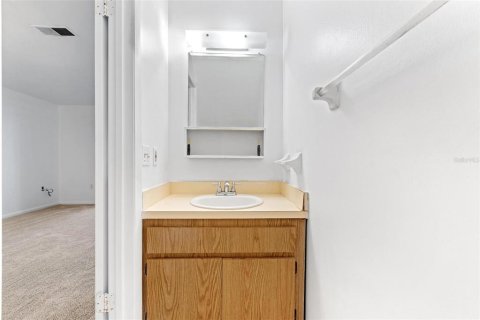 Condo in Gainesville, Florida, 2 bedrooms  № 1893750 - photo 26