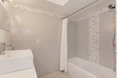 Casa en alquiler en Sarasota, Florida, 3 dormitorios, 245.26 m2 № 1619229 - foto 13