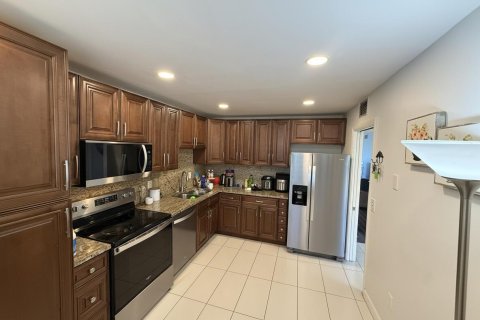 Condominio en venta en Coral Springs, Florida, 2 dormitorios, 108.51 m2 № 2250117 - foto 13