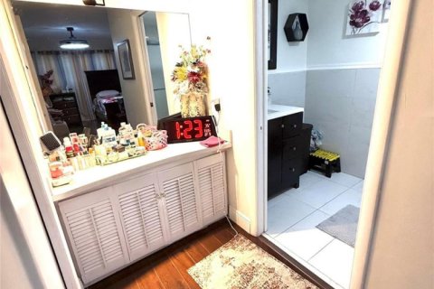 Condominio en venta en Coral Springs, Florida, 2 dormitorios, 108.51 m2 № 2250117 - foto 10