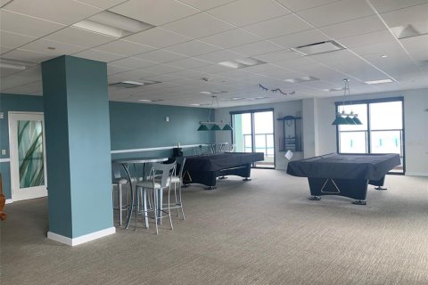 Condo in Saint Petersburg, Florida, 1 bedroom № 2206703 - photo 27