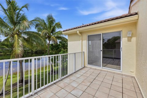 House in Miramar, Florida 4 bedrooms, 218.04 sq.m. № 2186116 - photo 30