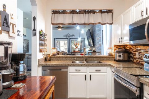 Touwnhouse à vendre à Davenport, Floride: 4 chambres, 172.43 m2 № 1817285 - photo 9
