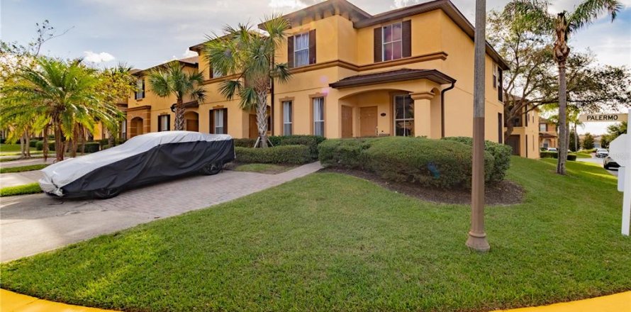 Touwnhouse à Davenport, Floride 4 chambres, 172.43 m2 № 1817285