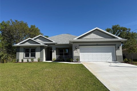 House in North Port, Florida 3 bedrooms, 209.22 sq.m. № 2240005