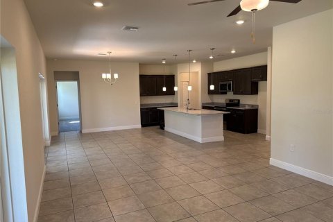 Villa ou maison à vendre à North Port, Floride: 3 chambres, 209.22 m2 № 2240005 - photo 3