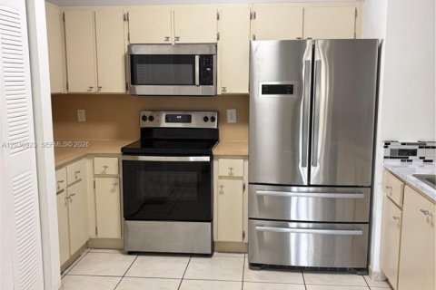 Apartment in Doral, Florida 3 bedrooms, 103.03 sq.m. № 2170065 - photo 4