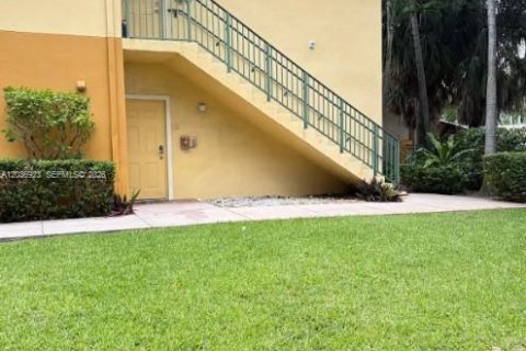 Apartment in Doral, Florida 3 bedrooms, 103.03 sq.m. № 2170065