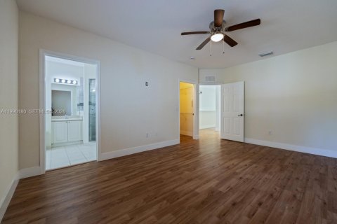 Купить таунхаус в Хомстед, Флорида 2 спальни, 132.94м2, № 2057035 - фото 7