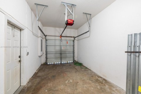 Купить таунхаус в Хомстед, Флорида 2 спальни, 132.94м2, № 2057035 - фото 30