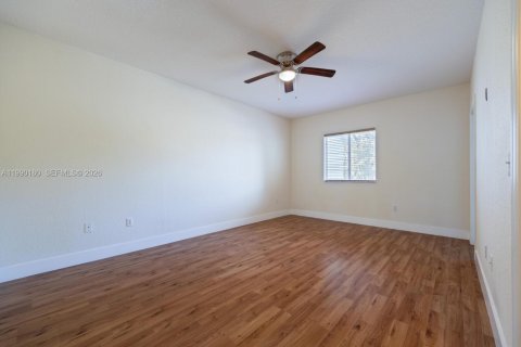 Купить таунхаус в Хомстед, Флорида 2 спальни, 132.94м2, № 2057035 - фото 24